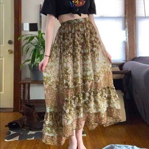 Flowy long skirt